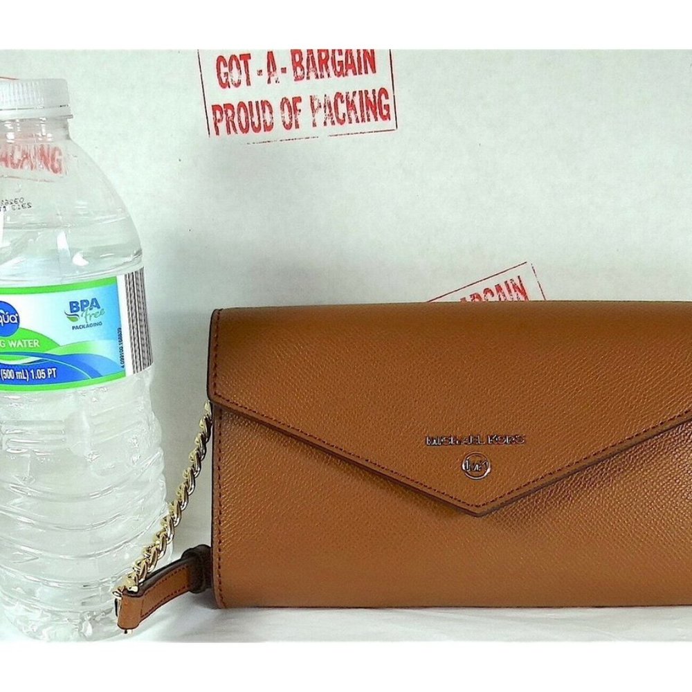 Michael Kors Crossgrain Leather Large Envelope Phone Crossbody Bag